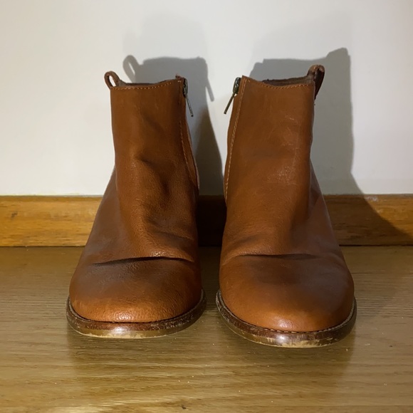 Madewell Leather Stacked Heel Ankle Booties - Picture 2 of 6